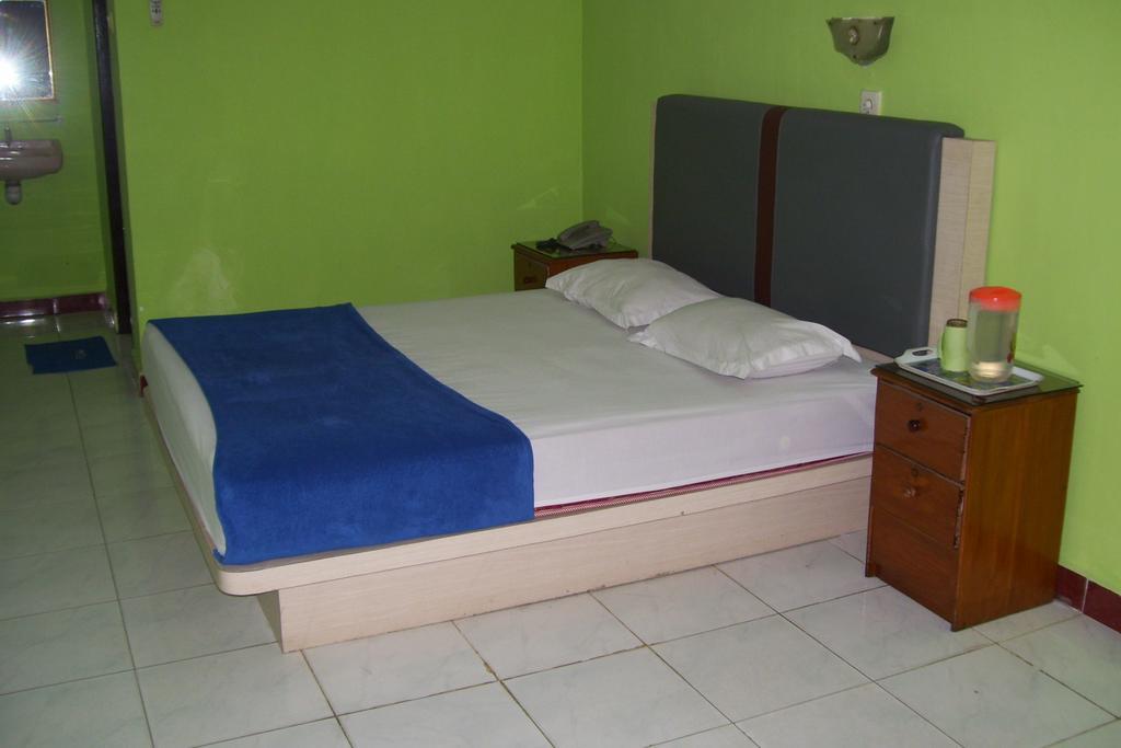 Hotel Bahagia Pangkalanbuun Εξωτερικό φωτογραφία